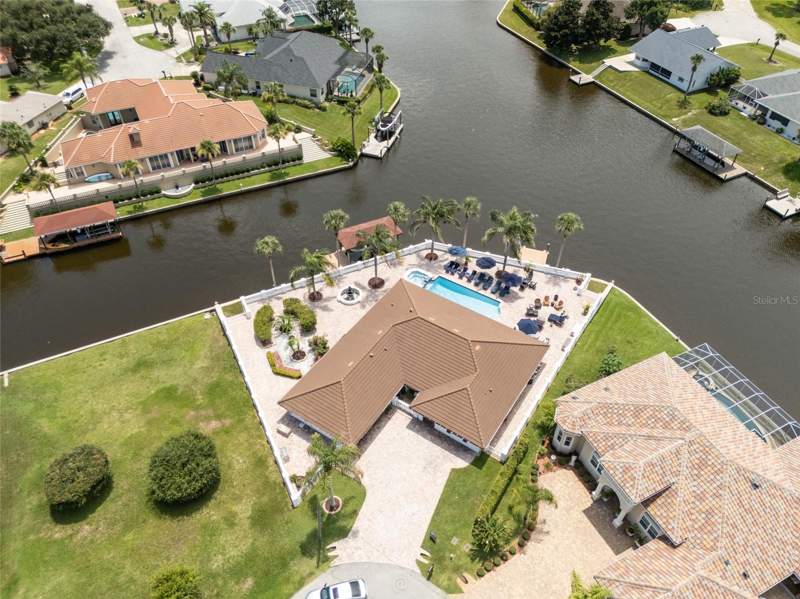 3 bedroom Single Family Residence at 13 Carollo Court, Palm Coast Sec 16, Palm Coast — photo 2
