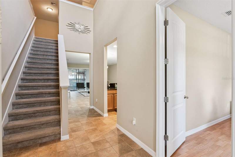 5 bedroom Single Family Residence at 13232 Longacre Drive, Windermere Terrace, Windermere — photo 3