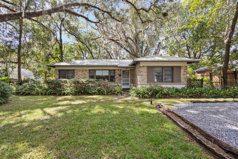 2 bedroom Single Family Residence at 2703 NW 2nd Avenue, Hibiscus Park, Gainesville — photo 3