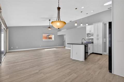 14617 Loridawn Drive #8, Seminole FL - photo 13 of 59