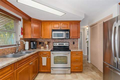 3318 Pineview Drive, Holiday FL - photo 21 of 56