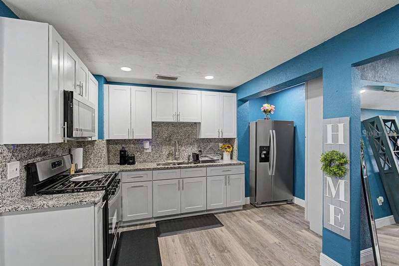 4 bedroom Single Family Residence at 1510 SE 14th Avenue, Lincoln Estates, Gainesville — photo 5