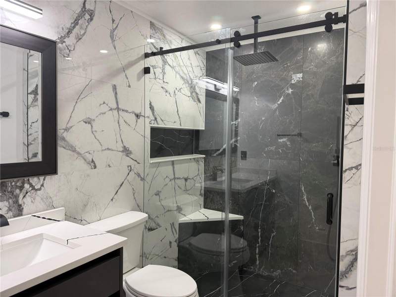 2 bedroom Condominium at 12414 BALERIA CV #109, VILLANOVA AT HUNTERS CREEK, ORLANDO — photo 3
