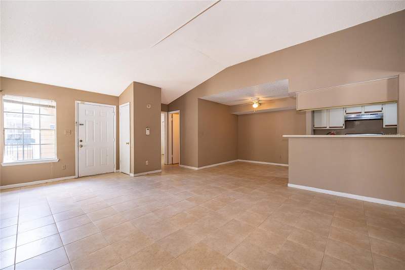 2 bedroom Condominium at 4367 Thornbriar Lane #206, Regency Gardens, Orlando — photo 5