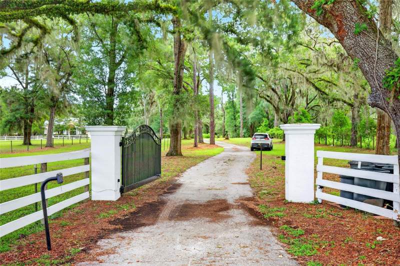3 bedroom Single Family Residence at 11795 SW Highway 484, Laurel Forest Farms Unrec, Dunnellon — photo 4