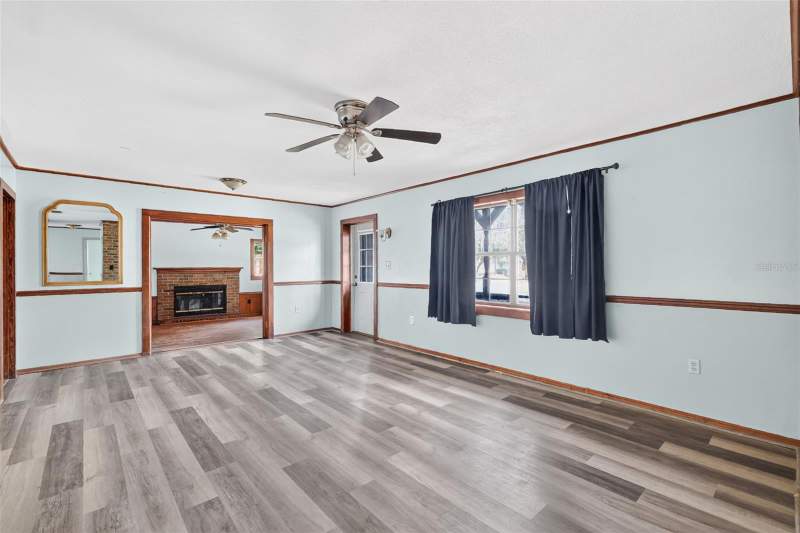 3 bedroom Single Family Residence at 315 S Lone Oak Drive, Leesburg Hillside Manor, Leesburg — photo 5