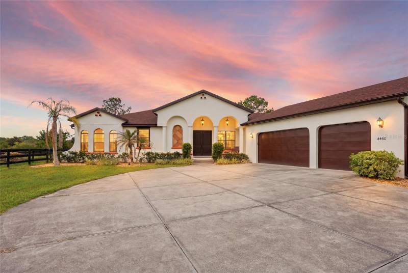 4460 RUNWAY LANE home for sale in S L & I C