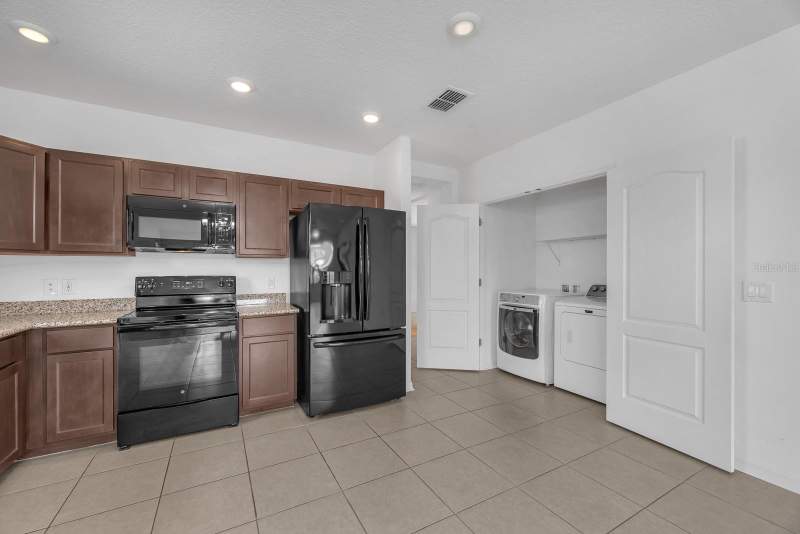 2 bedroom Single Family Residence at 5148 Brickwood Rise Drive, Dg Farms Ph 4A, Wimauma — photo 5