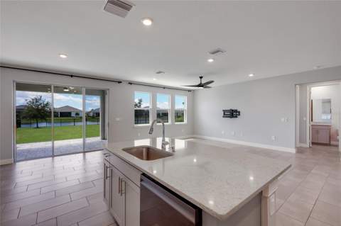 17828 Gulf Ranch Place, Lakewood Ranch FL - photo 8 of 41