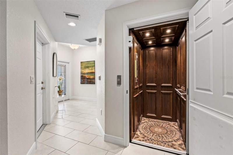 3 bedroom Townhouse at 771 Date Palm Lane, Villas At Date Palm, St Petersburg — photo 2