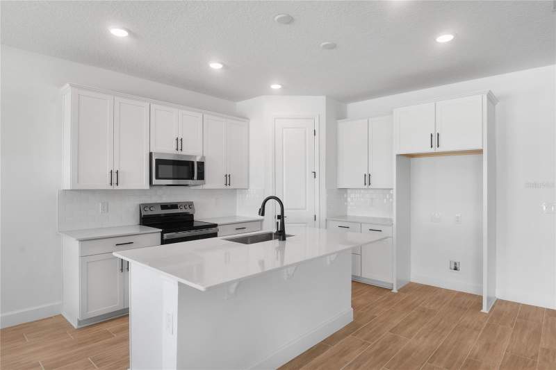 4 bedroom Single Family Residence at 159 Waterstone Loop, Seasons At Waterstone, Tavares — photo 4