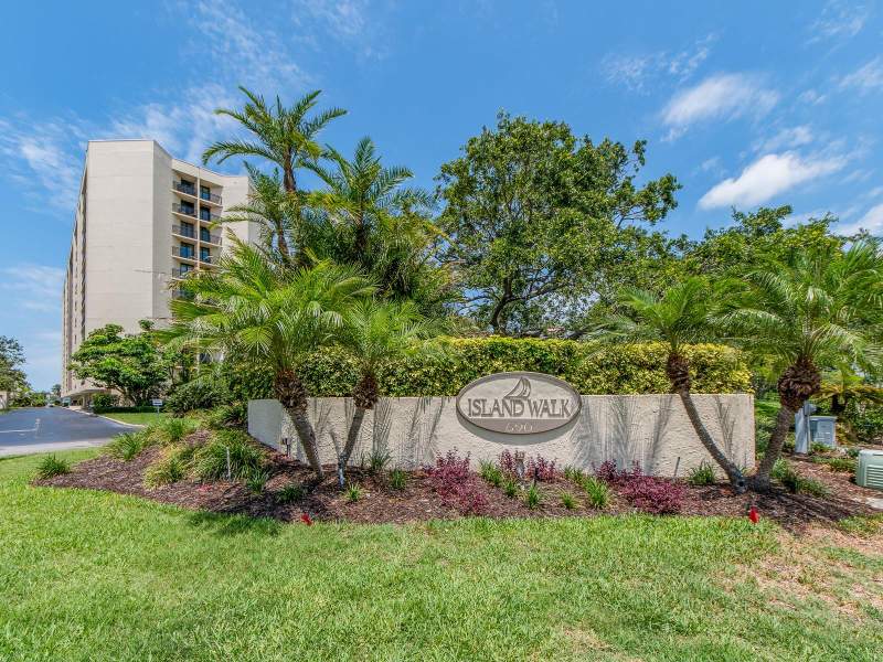 2 bedroom Condominium at 690 Island Way #1112, Island Walk Condo, Clearwater Beach — photo 2
