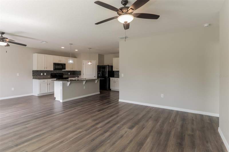5 bedroom Single Family Residence at 13628 Covey Run Place, Sterling Hill Ph 2A, Spring Hill — photo 4