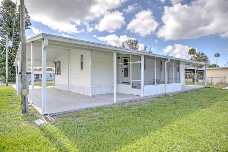 2 bedroom Manufactured Home at 3523 SE 35th Avenue, Treasure Island Un 4, Okeechobee — photo 3