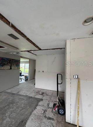 2014 Tanglewood Way, St Petersburg FL - photo 12 of 29