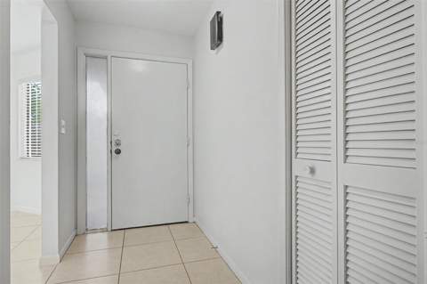 492 Lakeview Drive #40, Palm Harbor FL - photo 6 of 6