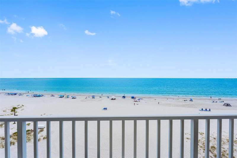 1 bedroom Condominium at 13500 Gulf Boulevard #605, Sea Breeze Of Madeira Condo, Madeira Beach — photo 4