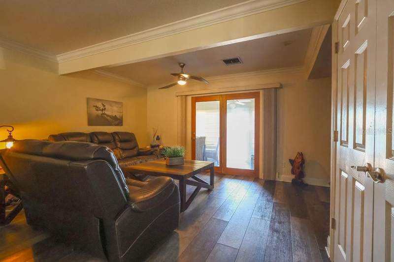 2 bedroom Condominium at 11001 SE Sunset Harbor Road #B10, Loch Harbour, Summerfield — photo 3