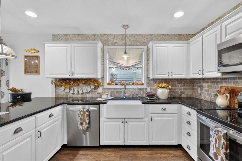 2 bedroom Villa at 1700 Jadestone Terrace, Villages Of Sumter Azalea Villas, The Villages — photo 5