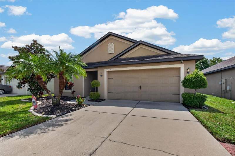 3 bedroom Single Family Residence at 14441 Alistar Manor Drive, Highland Estates, Wimauma — photo 3