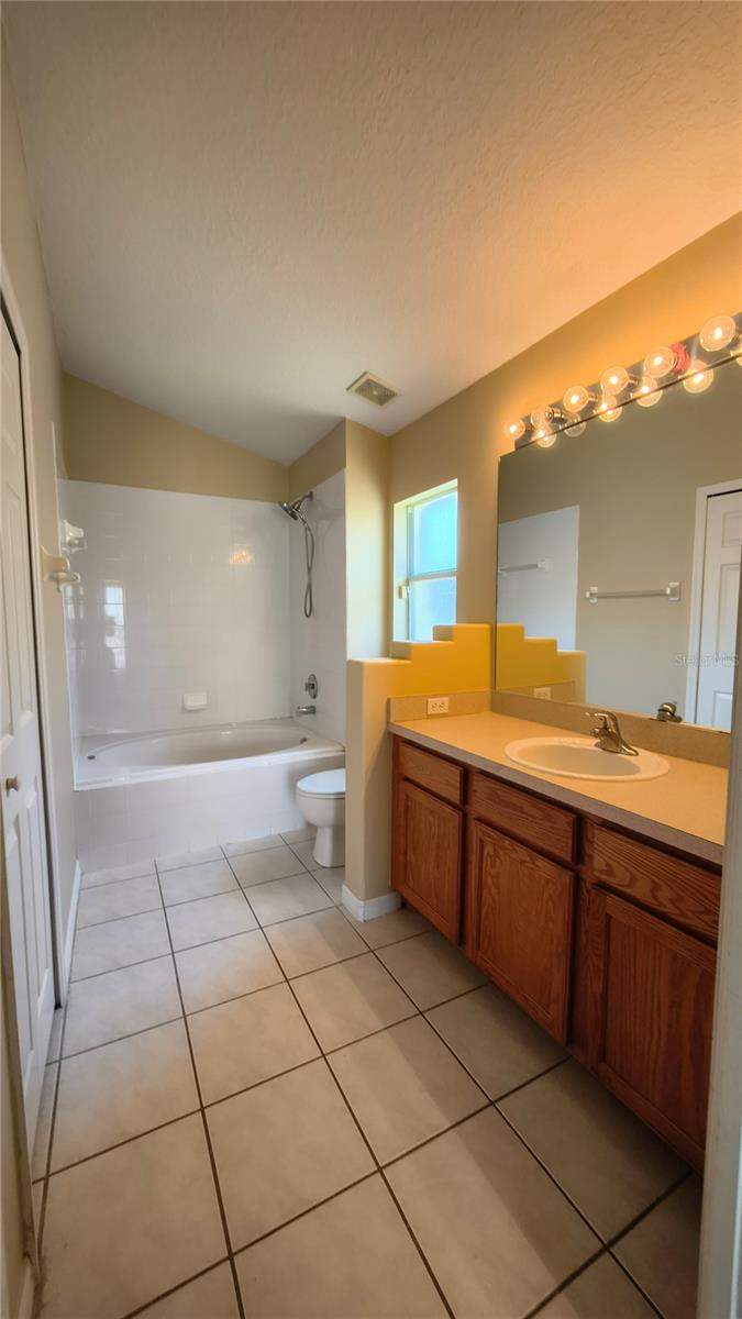 4 bedroom Single Family Residence at 16721 S Rolling Green Drive, Glenbrook Sub, Clermont — photo 4