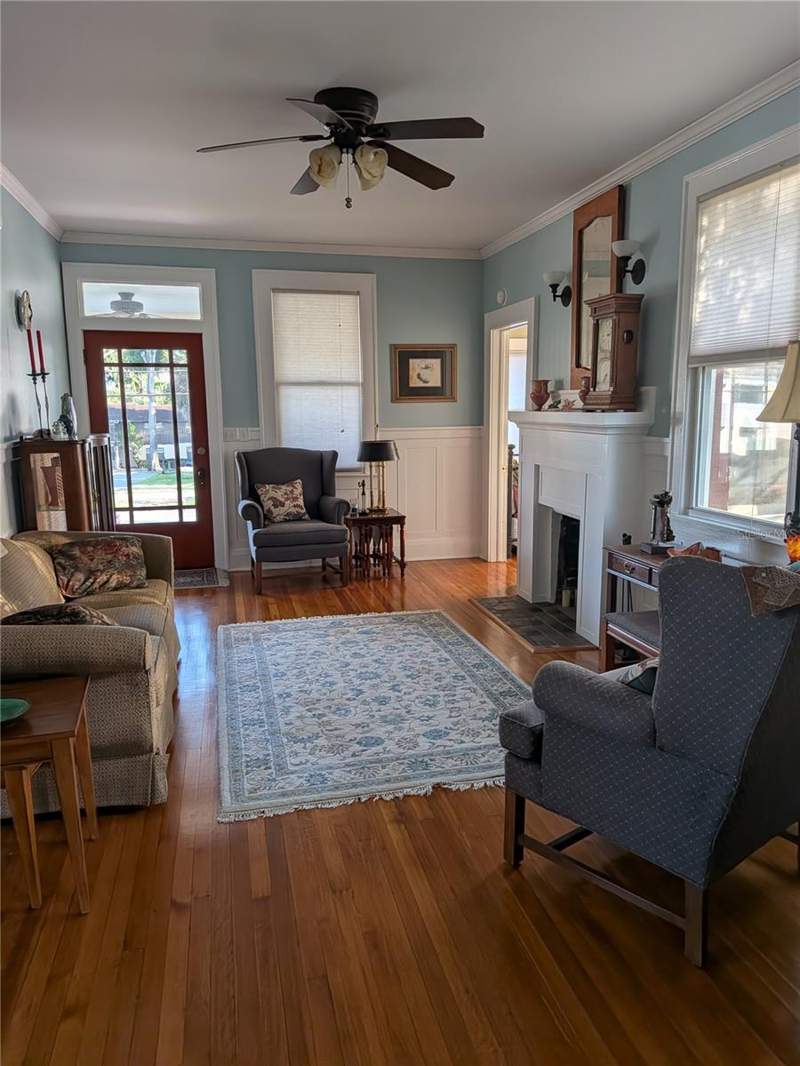3 bedroom Single Family Residence at 410 E Park Street, Dixieland Rev, Lakeland — photo 3