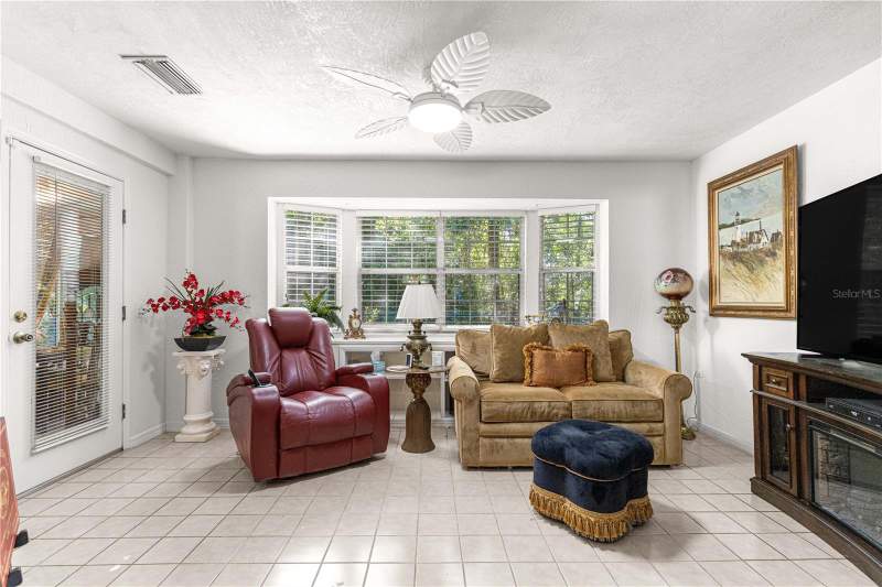 3 bedroom Single Family Residence at 11465 SW 75th Terrace Road, Oak Run, Ocala — photo 2