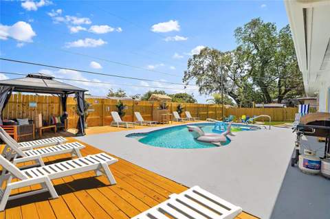 1847 Welland Drive, Clearwater FL - photo 7 of 49