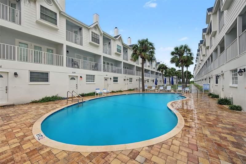 2 bedroom Townhouse at 17960 Gulf Boulevard #118, Sunset Reef, Redington Shores — photo 2