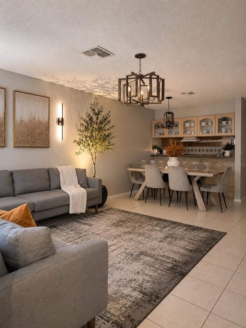 3 bedroom Townhouse at 10344 Councils Way, Terrace Oaks Twnhms, Tampa — photo 5