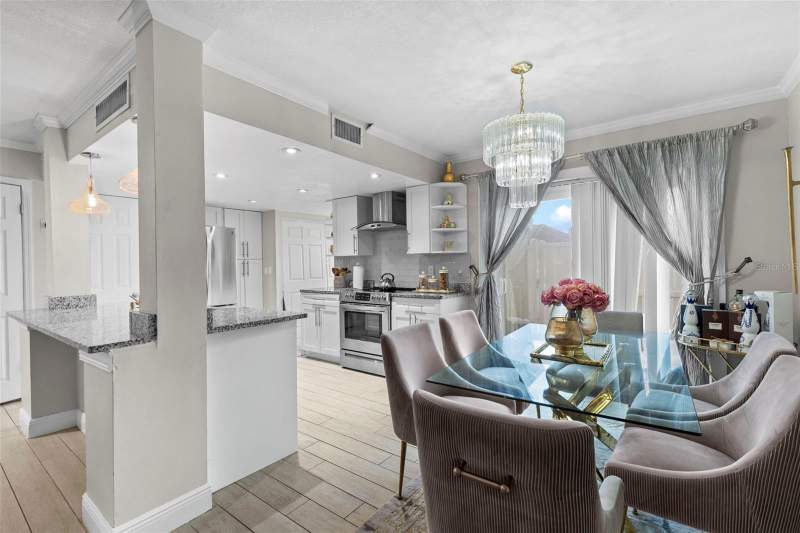 3 bedroom Townhouse at 7303 LOS PADRES COURT, MORGANWOODS GARDEN HMS UN 4, TAMPA — photo 2