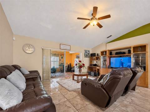 1048 Hill Mount Drive, Minneola FL - photo 15 of 40