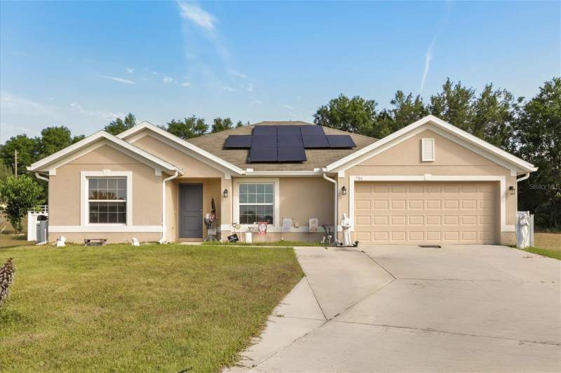 906 EDITH DRIVE home for sale in Fruitland Park Chelseas Run