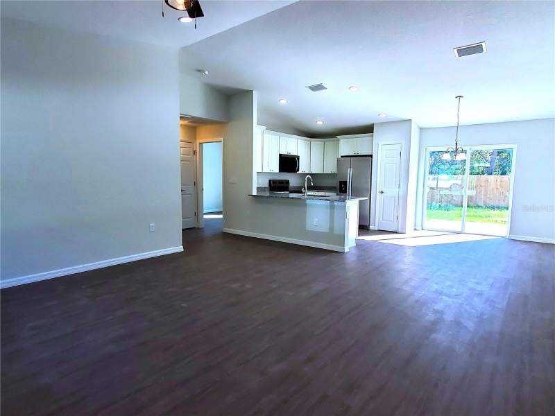 3 bedroom Single Family Residence at 15 Fisher Way Place, Silver Springs Shores Unit 36, Ocklawaha — photo 5