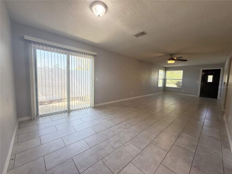 3 bedroom Single Family Residence at 1348 Friend Avenue, Cleveland Grove Blk 7, Clearwater — photo 4