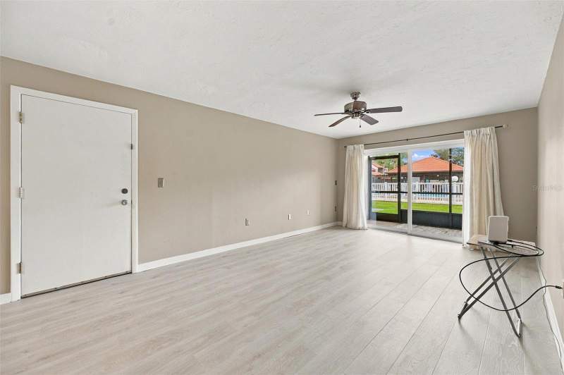 1 bedroom Condominium at 3265 Beneva Road #104, Village Brooke Sec 3, Sarasota — photo 4
