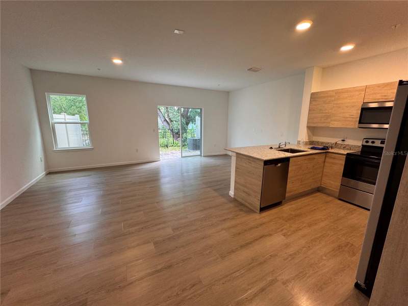 3 bedroom Townhouse at 1209 Southstation Place #306, Sandlake Station Twnhms Bldg 3, Orlando — photo 3