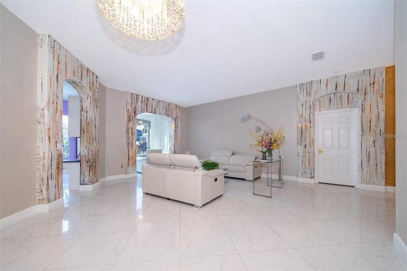 6 bedroom Single Family Residence at 5130 Chelwyn Court, Keatons Crest, Orlando — photo 5