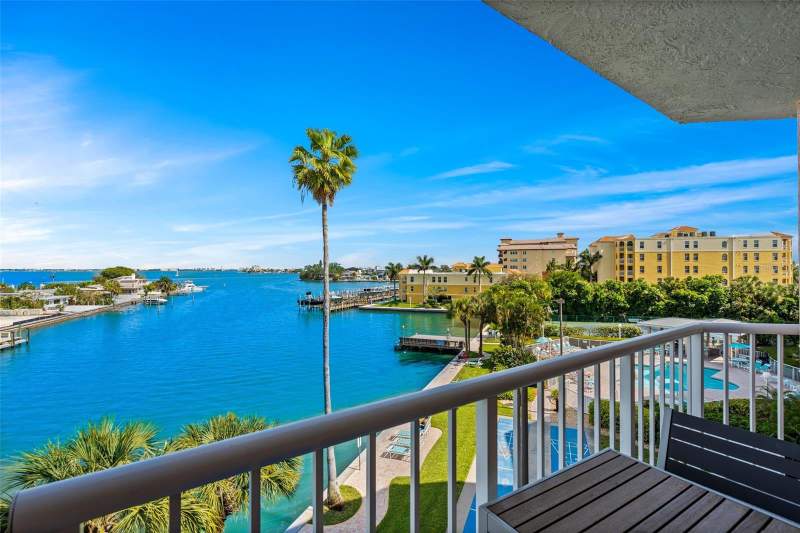 Sunrise Resort On St Pete Beach Condo