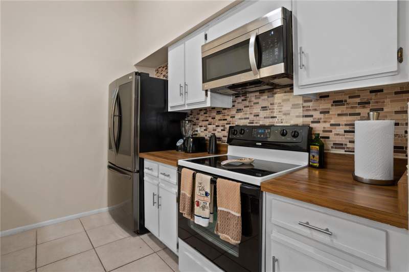 2 bedroom Townhouse at 167 Clear Lake Circle, Hidden Lake Villas Ph 3, Sanford — photo 5