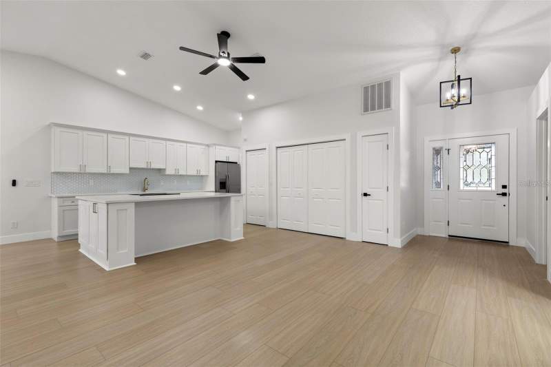2 bedroom Single Family Residence at 6549 Brentwood Drive, Silver Oaks Ph 01, Zephyrhills — photo 5
