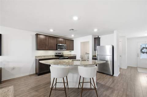 1675 Wynford Circle, Tavares FL - photo 11 of 47