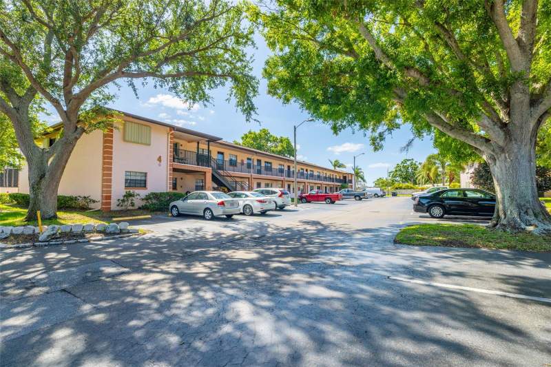 Ridge Groves Condo