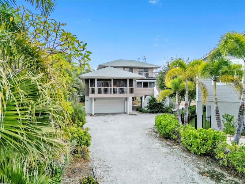 3 bedroom Single Family Residence at 103 Sunset Lane, Sunset Cove, Anna Maria — photo 2
