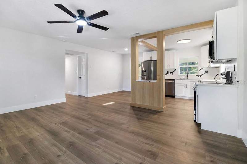 3 bedroom Single Family Residence at 527 SUNRISE DRIVE, CRYSTAL LAKE TERR, ORLANDO — photo 4