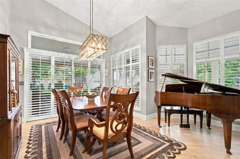 435 Date Palm Court, St Petersburg FL - photo 9 of 52