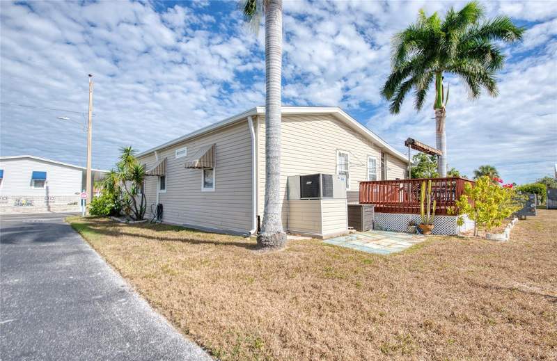 2 bedroom Manufactured Home at 18675 US Highway 19 #138, Clearwater, Clearwater — photo 5