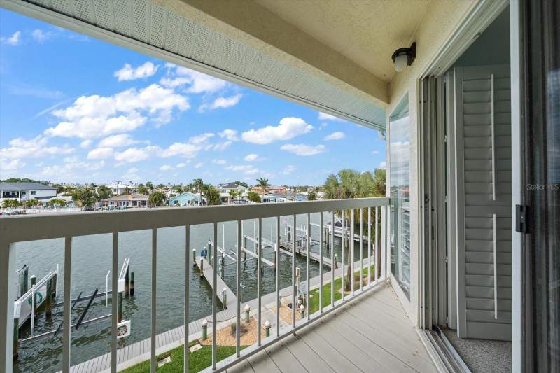 3 bedroom Townhouse at 124 Marcdale Boulevard, Sunset Bay Indian Rocks Beach, Indian Rocks Beach — photo 2