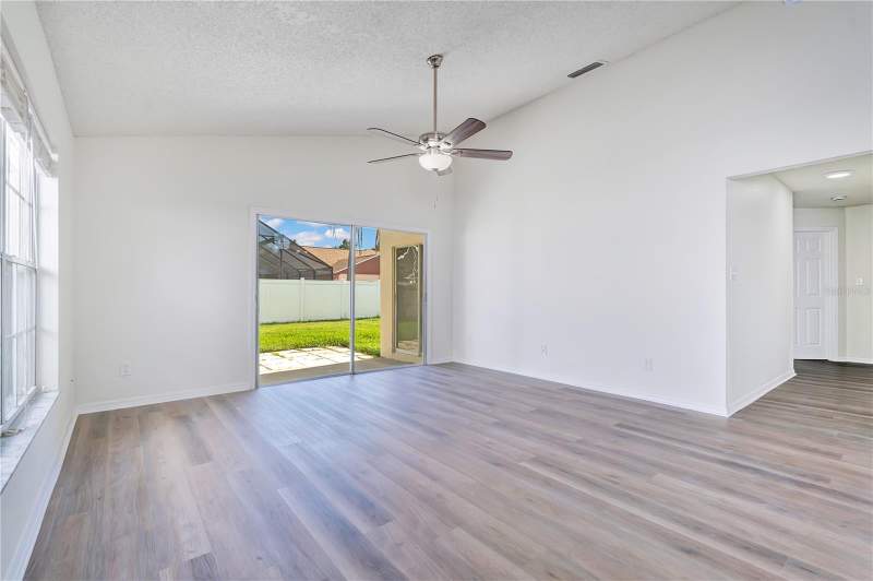 3 bedroom Single Family Residence at 1428 Abberton Drive, Southchase, Orlando — photo 3