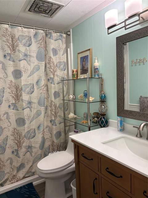 10297 N Lake Drive #79, Largo FL - photo 24 of 33